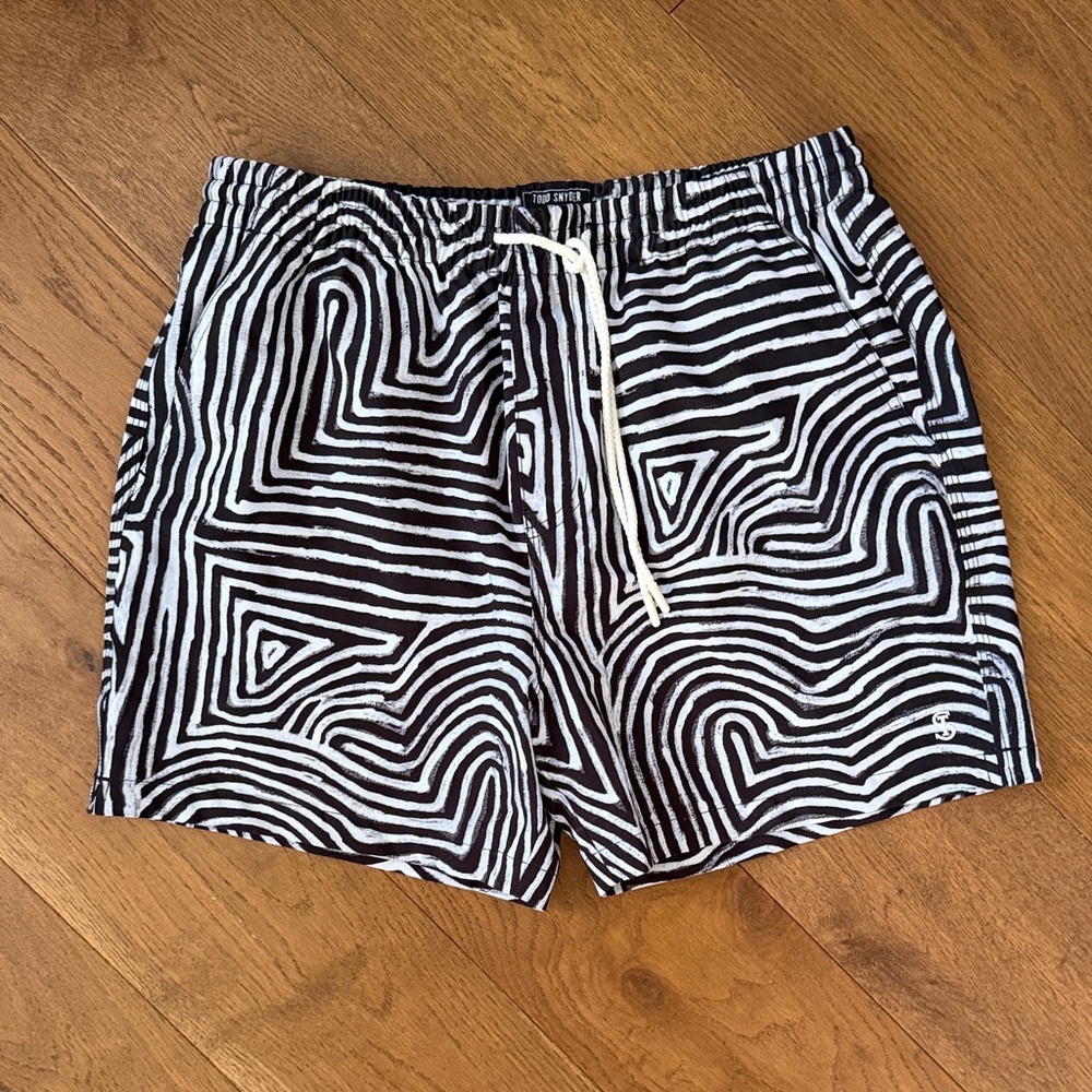 Todd Snyder Black and White Patterned Men's Swim Shorts